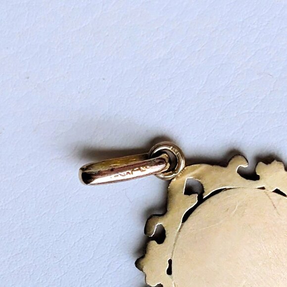 10K Yellow Gold Our Lady Of San Juan De Los Lagos Catholic Religious Pendant - Picture 5 of 5